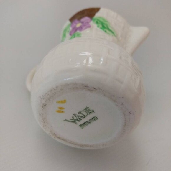 Vintage Wade Ceramic Creamer Mini Pitcher Flower Basket Weave England - Picture 8 of 11